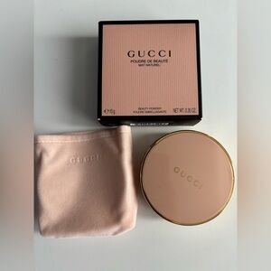 NWT Gucci Beauty Powder in 06 Matte Natural